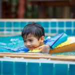 Cara Mengatasi Anak Yang Takut Berenang Di Kolam Dalam Panduan Lengkap Untuk Orang Tua