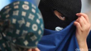 Aksi Kekerasan Begal Di Depok Pria Ditusuk Dan Dirampok Tiga Tersangka Ditangkap Setelah Perburuan Sengit
